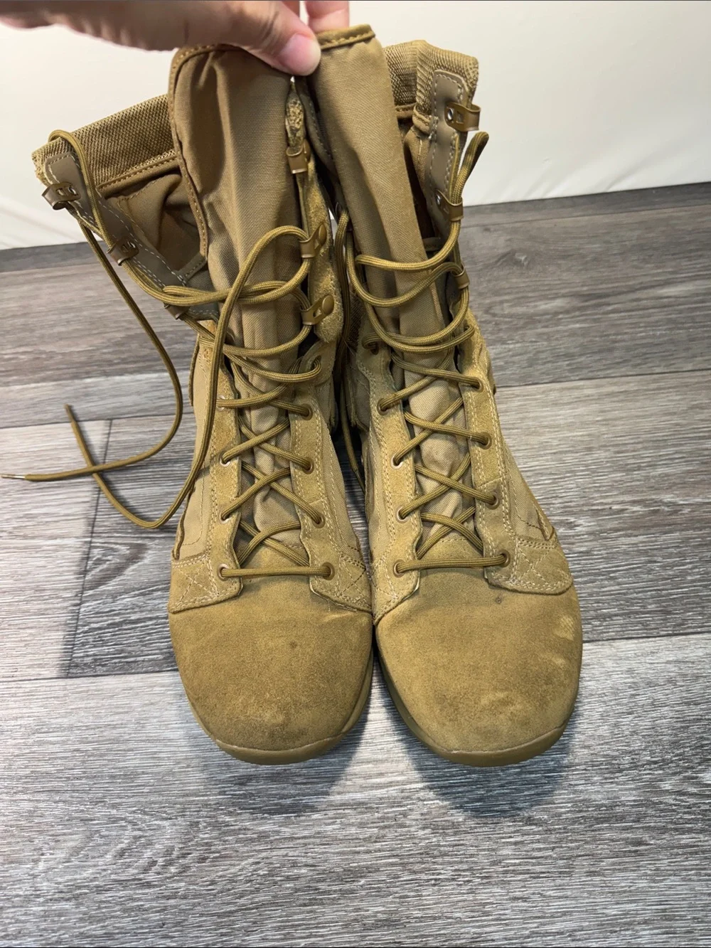 Danner Tactical Lace-Up Combat Boots in Coyote Brown men’s SZ 13